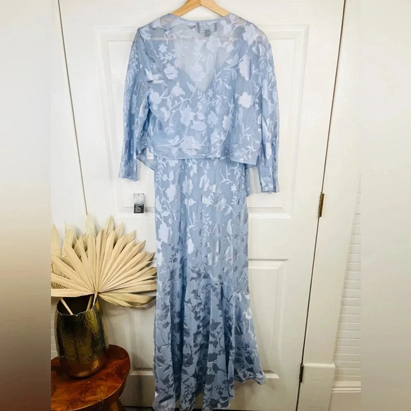 Alex Evenings Hydrangea Blue High-Low Gown V Neck with Jacket Sz 12 3/4 Sleeve - Picture 3 of 11